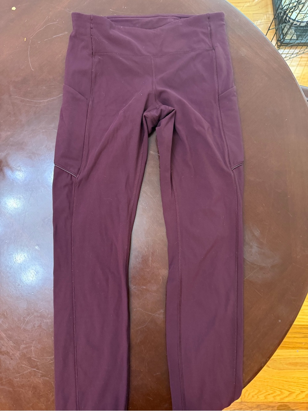 Lululemon maroon leggings with pockets size 4